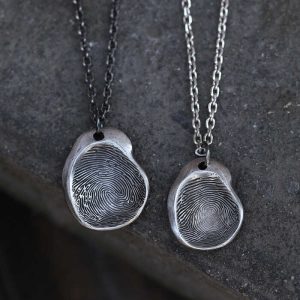 Custom Fingerprint Couple Necklace – 999 Sterling Silver Personalized Pendant Gift for Couples Custom Fingerprint Couple Necklace – 999 Sterling Silver Personalized Pendant Gift for Couples